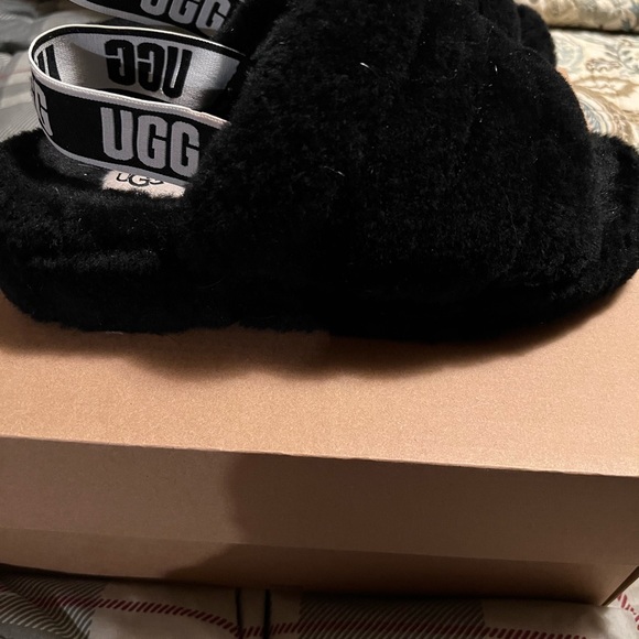 Ugg OH Yeah Slides size 9 - Picture 4 of 13
